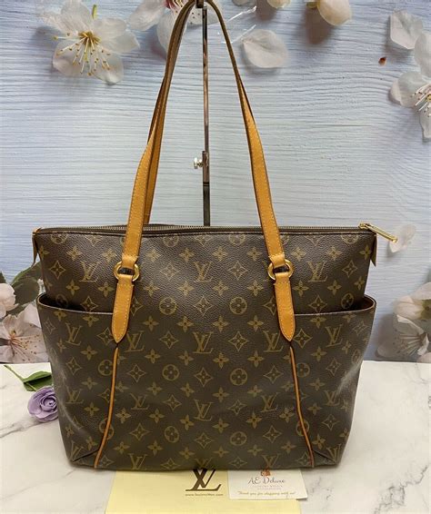 lv monogram totally mm